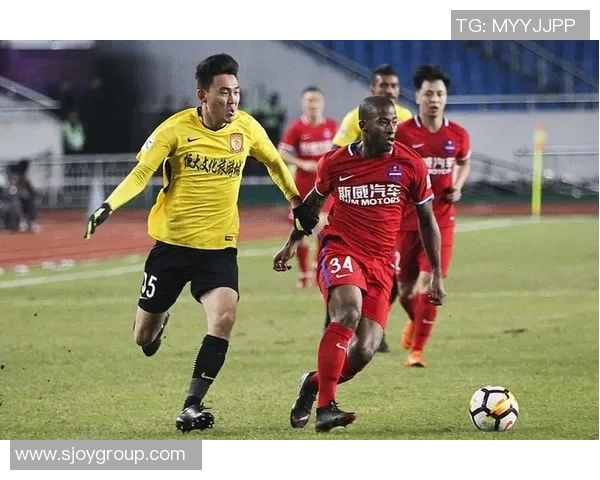 泰达与恒大精彩对决全场录像回放及赛后精彩瞬间分析