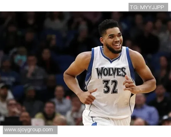 卡尔安东尼唐斯如何在NBA赛场上展现统治力与领导能力